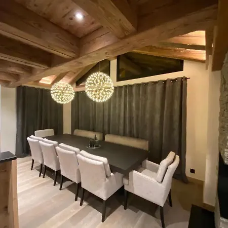4bdr Highest Luxury Ski-in Ski-out Chalet فيلة